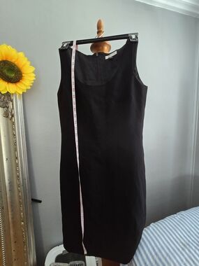Tahari Black Sleeveless Midi Shift Dress
